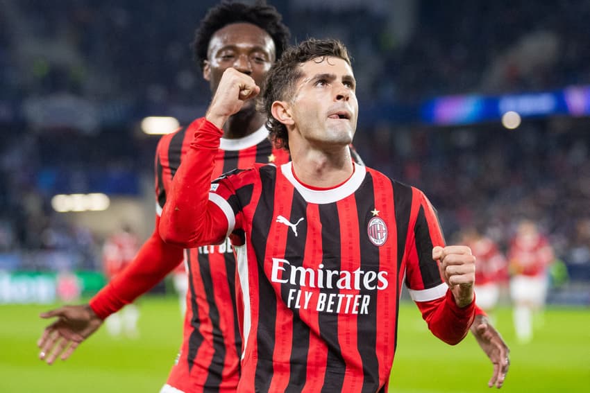 Com gols de Pulisic, Rafa Leão e Tammy Abraham, o Milan venceu o Slovan Bratislava por 3 a 1, fora de casa (Foto: STR/AFP)