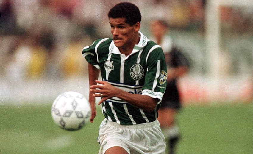 Rivaldo defendeu Palmeiras (94-96), Corinthians (93-94) e São Paulo (2011) (FOTO: Agencia Estado)