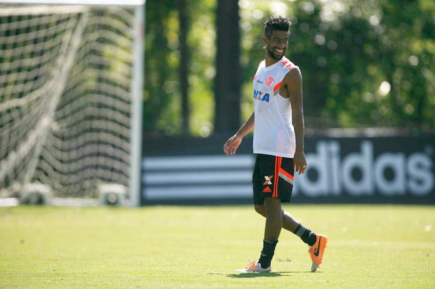 Leo Moura - Treino do Flamengo (Foto: Bruno de Lima/ LANCE!Press)