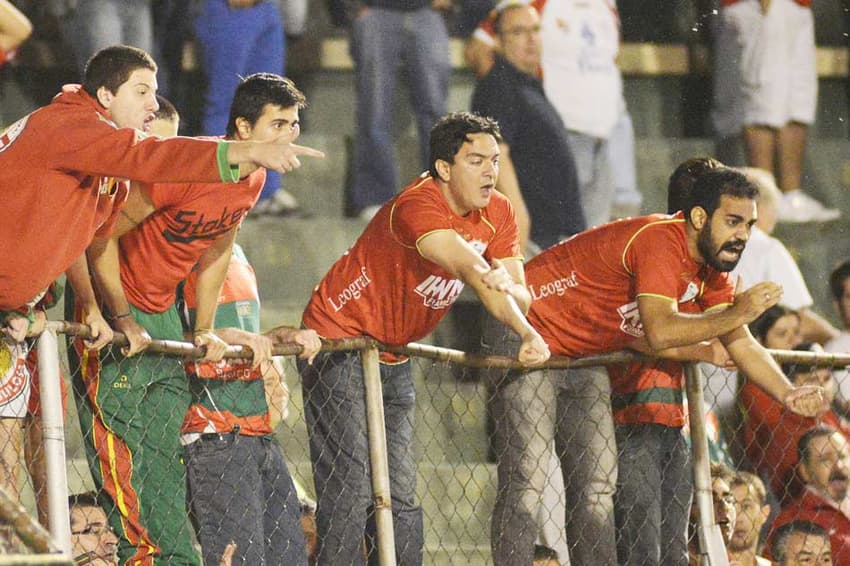 Torcida - Portuguesa (Foto: Renato Silvestre/ LANCE!Press)