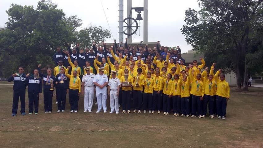 Marinha cumprimenta medalhistas e incorpora atletas (foto: Jonas Moura)