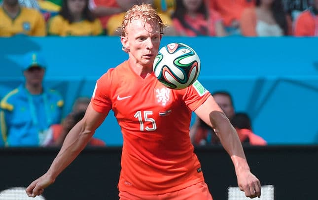 Dirk Kuyt, em ação pela seleção holandesa (Foto: Damien Meyer/ AFP)