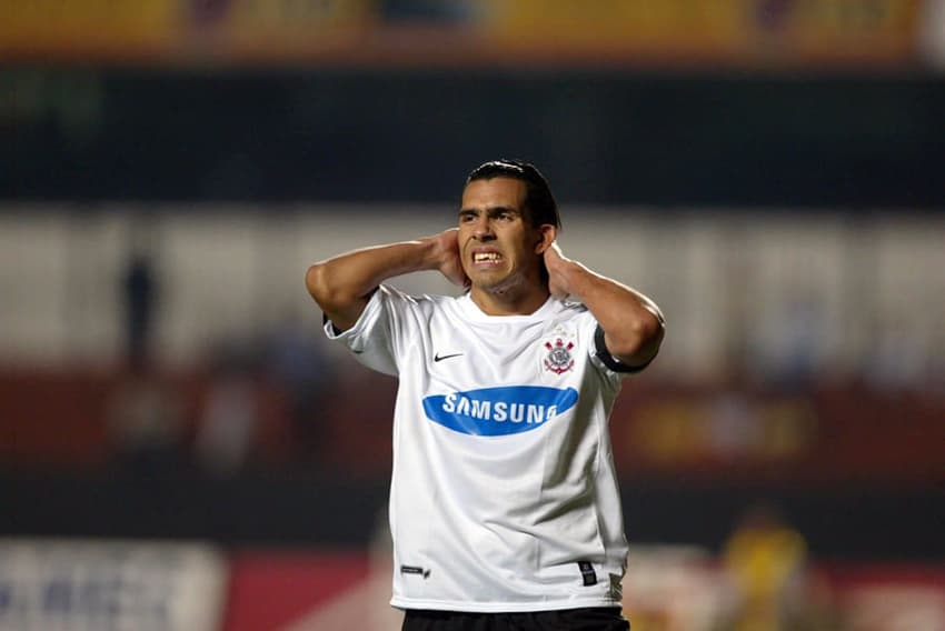 Tevez pelo Corinthians (Foto: Ari Ferreira/Lancpress!)