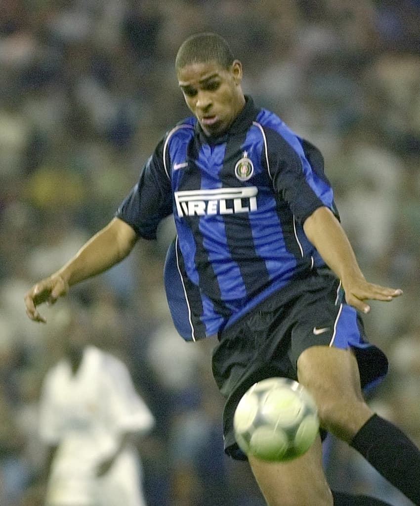 Adriano Imperador pelo Inter de Milão (Foto: Paul White)