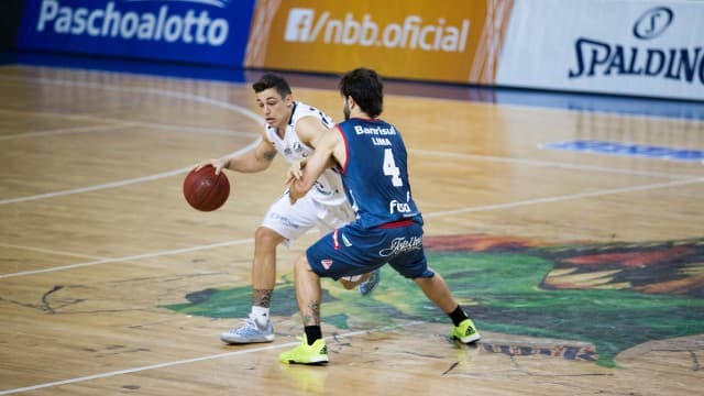 Bauru vence mais uma (Foto: Divulgação/LNB)