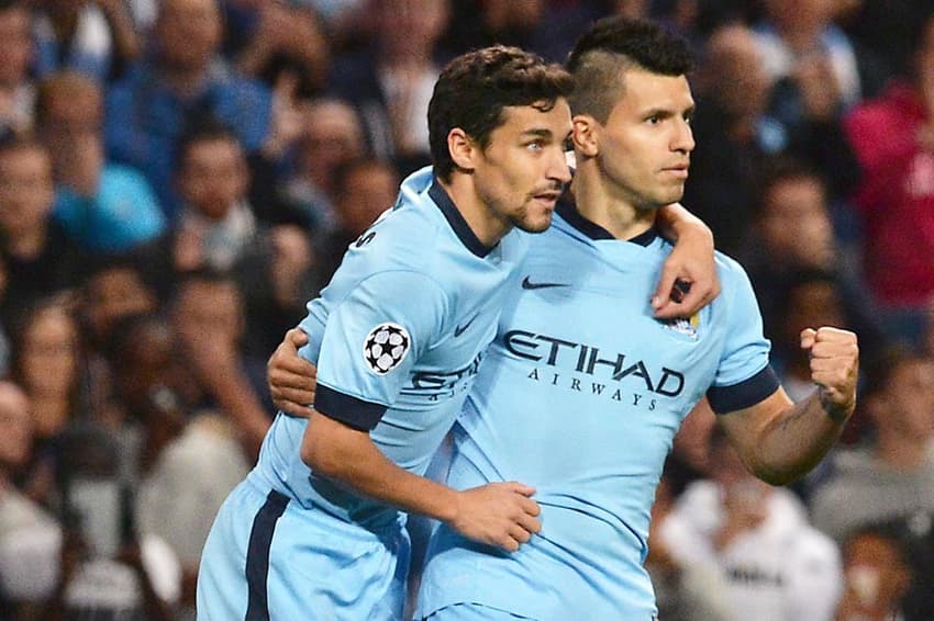 Manchester City x Roma - Sergio Agüero e Jesus Navas (Foto: Paul Ellis/ AFP)