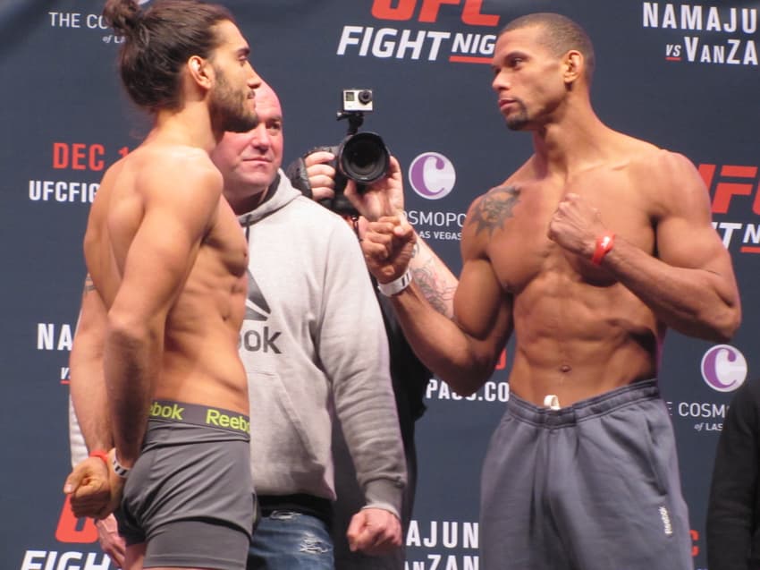 Elias Theodorou enfrenta Thiago Marreta