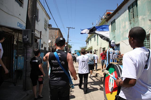 Torcida gremista também compareceu ao mutirão (Foto Jéssica Maldonado)