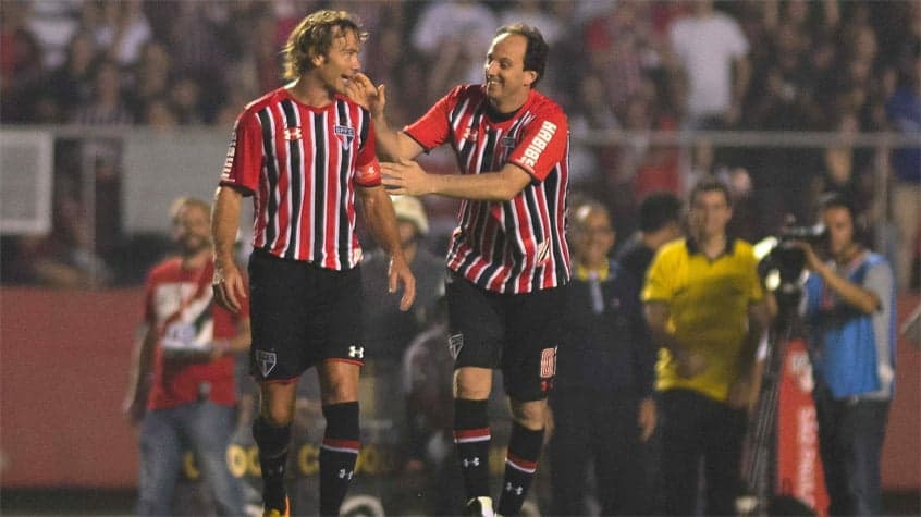 HOME - Despedida de Rogério Ceni no Morumbi - Lugano e Rogério Ceni (Foto: Mauricio Hummens/Fotoarena/LANCE!Press)