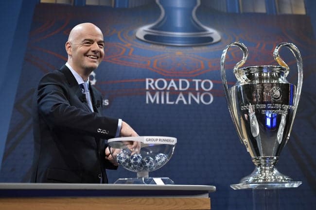 Gianni Infantino participa do sorteio (Foto: Fabrice Coffrini / AFP)