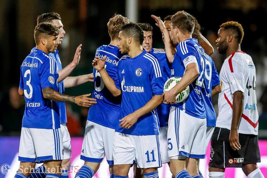 Schalke 04 x Fort Lauderdale Strickers (Foto: Reprodução / Twitter)