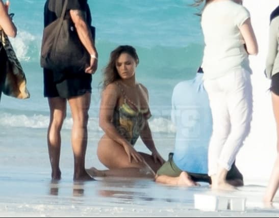 Ronda Rousey foi flagrada em ensaio sensual (FOTO: Reprodução/TMZ Sports)