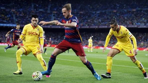 Rakitic - Barcelona x Gijon