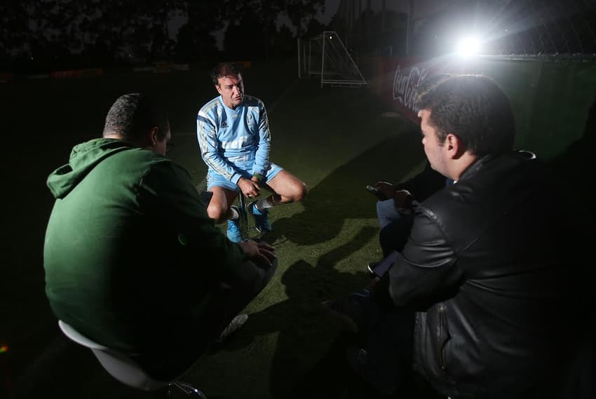Cuca dá entrevista ao LANCE! na Academia
