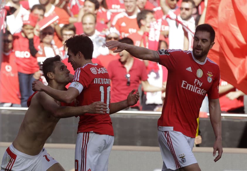 Jonas e Gaitan - Benfica x Nacional