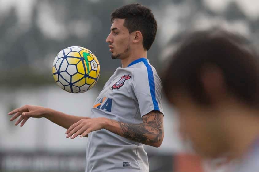 Pedro Henrique, zagueiro do Corinthians