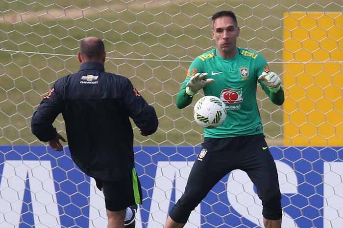 Fernando Prass treinou pela primeira vez pela seleção