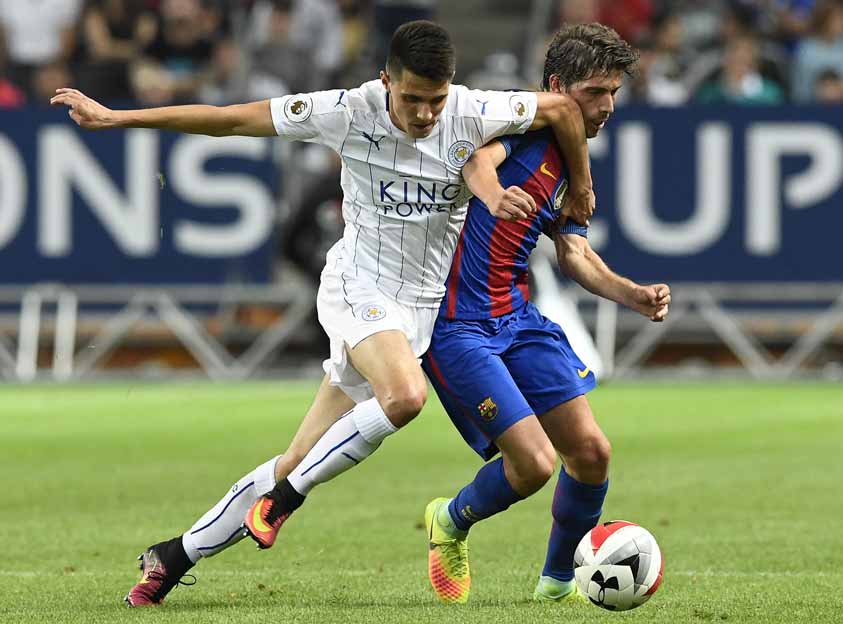 Kapustka e Sergi Roberto - Barcelona x Leicester