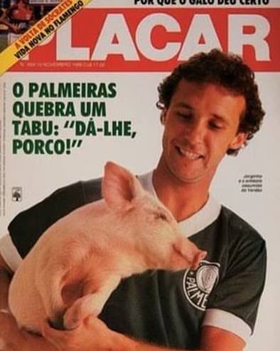 Capa da Placar com Jorginho Putinatti segurando um porco