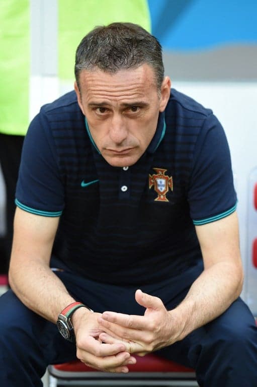 Paulo Bento, após treinar Portugal, dirigiu o Cruzeiro e agora está no Olympiacos da Grécia