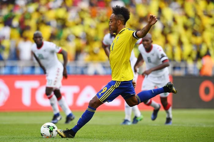 Aubameyang no jogo entre Gabão x Burkina Faso, da Copa Africana de Nações