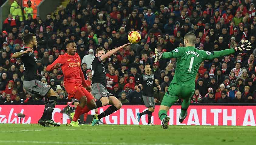 Sturridge e Forster - Liverpool x Southampton