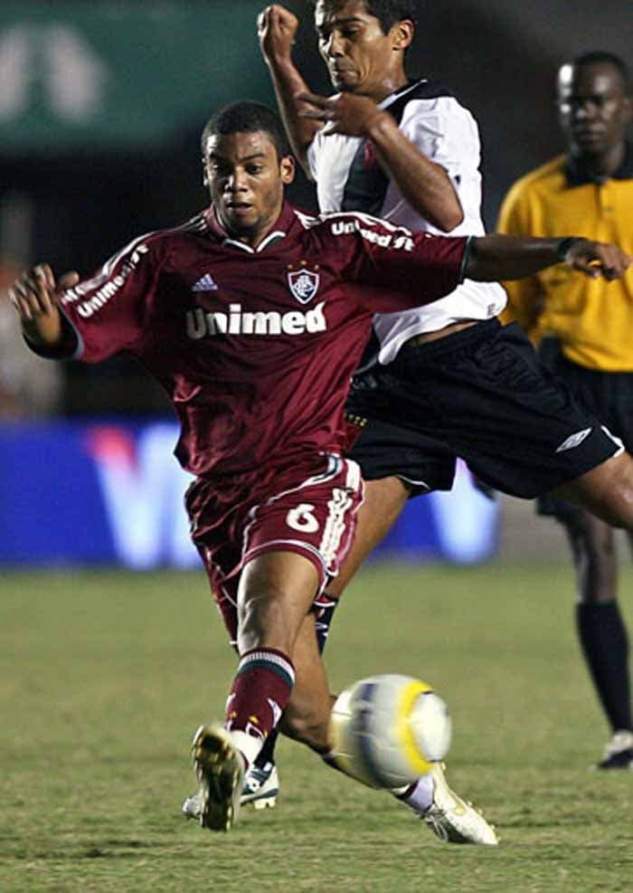 Marcelo - Fluminense 2005/06 - 42 jogos e 6 gols. Em 2023, ele sonha com a Libertadores