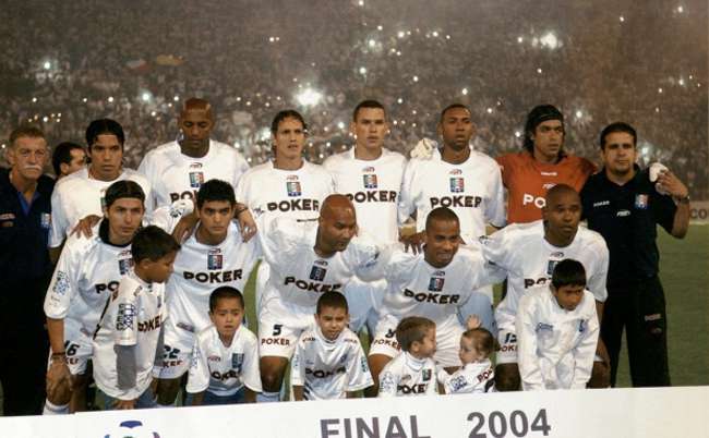 Em 2004, o Once Caldas também surpreendeu e foi campeão da Libertadores; confira porque chamamos um time não favorito de &quot;zebra&quot; (Foto: AFP)