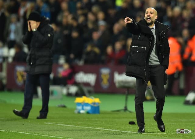 Slaven Bilic e Pep Guardiola - West Ham x Manchester City