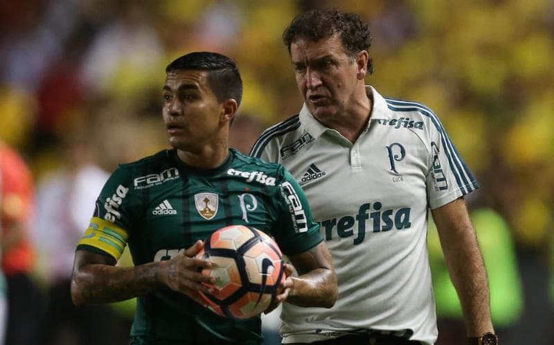 Cuca e Dudu na derrota no Equador