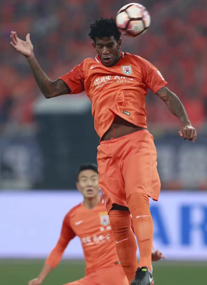 Gil - Shandong Luneng