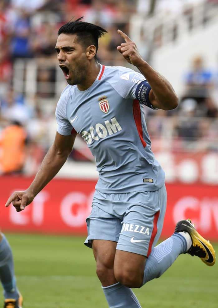 O artilheiro colombiano Radamel Falcao García tenta fazer seu Monaco repetir a boa temporada da edição passada, quando foi semifinalista