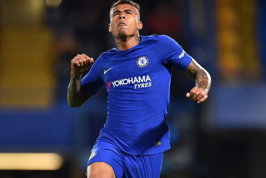 O atacante Kenedy marcou o primeiro gol dele nesta temporada pelo Chelsea. Após ser envolver em polêmica na temporada na China, o brasileiro entrou em campo diante do Nottingham e ajudou o Blues a golear o adversário por 5 a 1