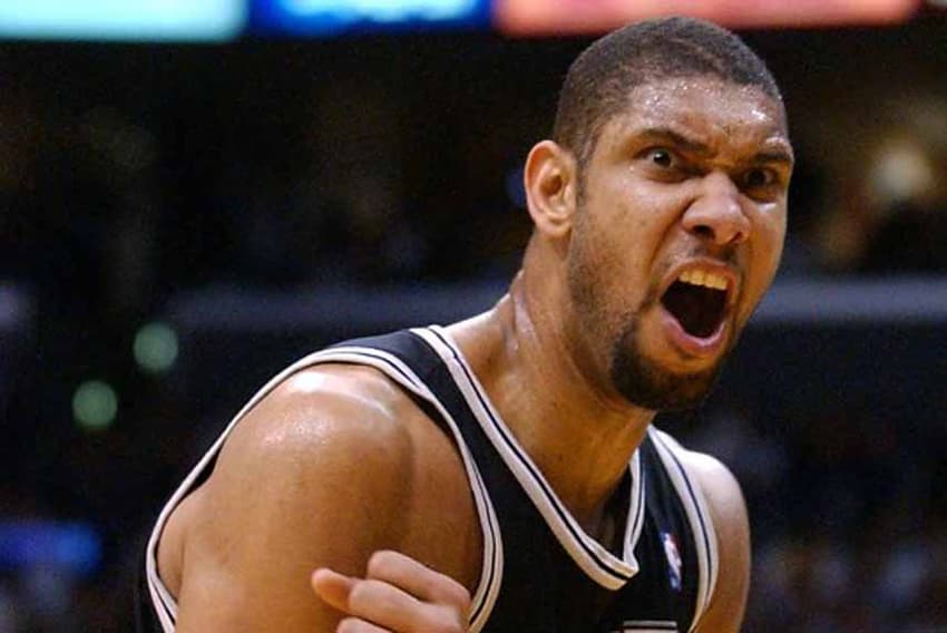 Nos anos de 2002 e de 2003 o feito pertenceu a Tim Duncan, do San Antonio Spurs