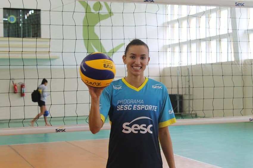 Gabi planeja retornar ao Sesc-RJ no returno da Superliga <br>