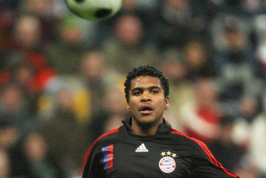 O zagueiro Breno, que hoje defende o Vasco, era apontado como jum dos defensores com maior talento em 2007, quando apareceu no São Paulo. Foi para o Bayern de Munique e chegou a ser preso, acusado de colocar fogo em casa