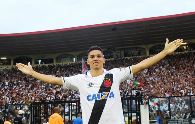 A maior venda do Vasco é Paulinho; confira a lista completa (Foto: Carlos Gregório Jr/Vasco.com.br)