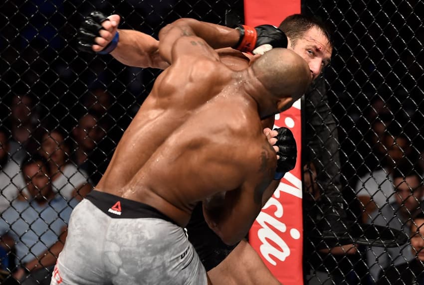 Rockhold foi nocauteado por Yoel Romero no UFC 221 (FOTO: Divulgação/UFC)