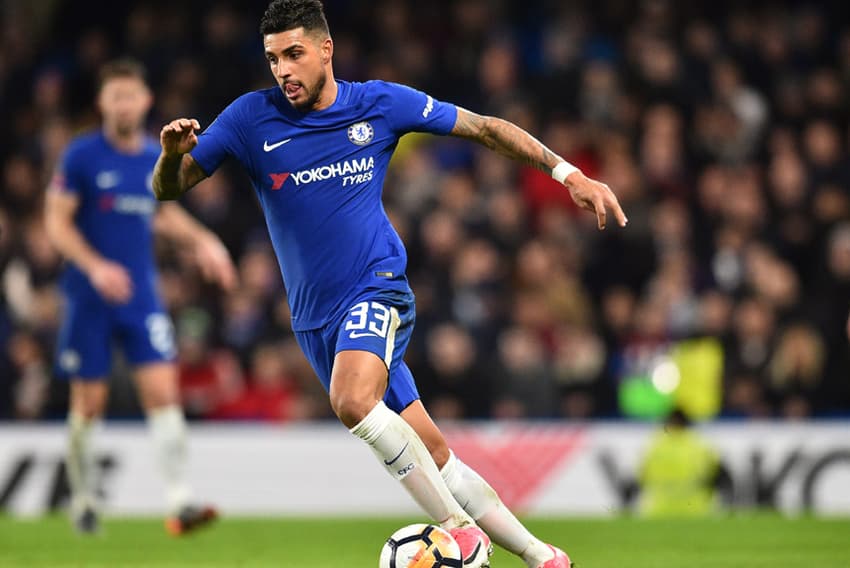 Emerson Palmieri (Chelsea) - Ex-Santos e Roma, o lateral-esquerdo fez a sua estreia pelos Blues diante do Hull. O jovem defensor teve atuação regular, iniciando entre os 11.