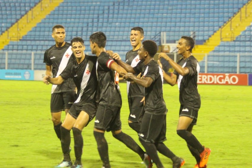 Vasco atropelou o Avaí na Copa do Brasil sub-20