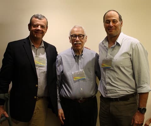 Carlos Osso entre os medalhistas olímpicos Lars Grael e Bruno Prada (Foto: Michel Campos/ECP)