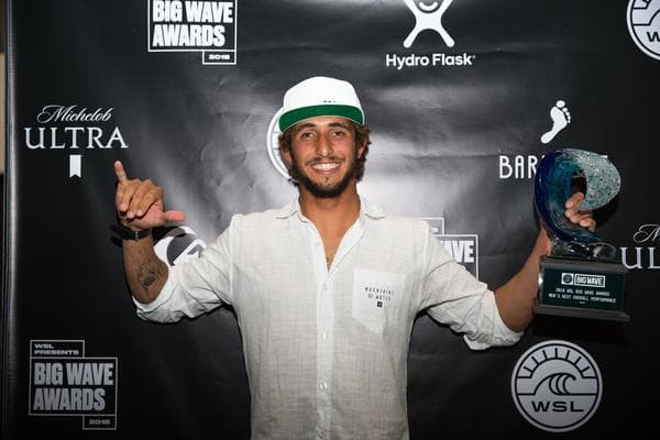 WSL Big Wave Awards premia brasileiros em duas categorias