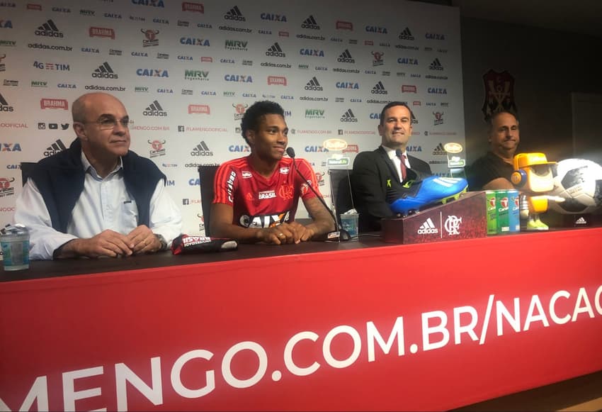 Coletiva Vitinho