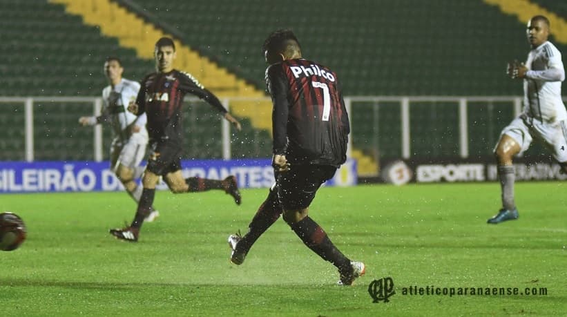 Atlético-PR em partida do Campeonato Brasileiro de Aspirantes