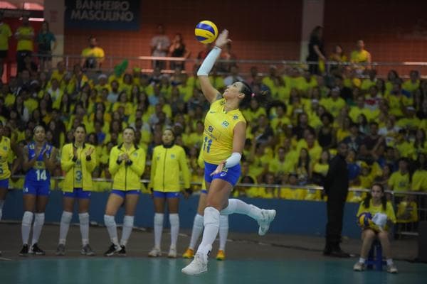 Brasil x EUA em amistoso de vôlei feminino