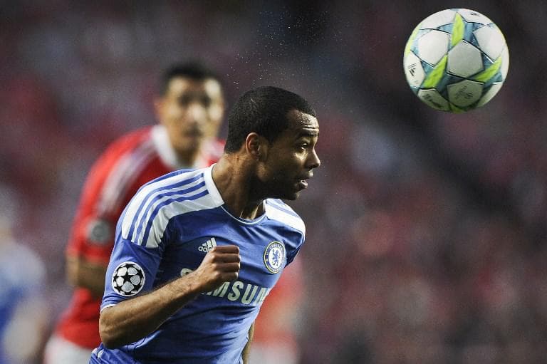 Ashley Cole (Arsenal, Chelsea e Roma) - 15 participações