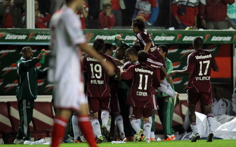 Argentino Juniors 2 x 4 Fluminense - 2011