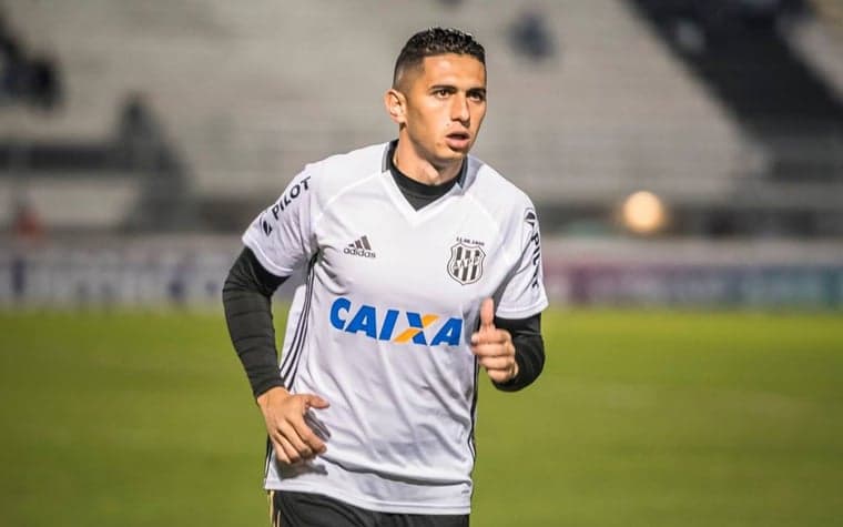 Danilo Barcelos (Ponte Preta)