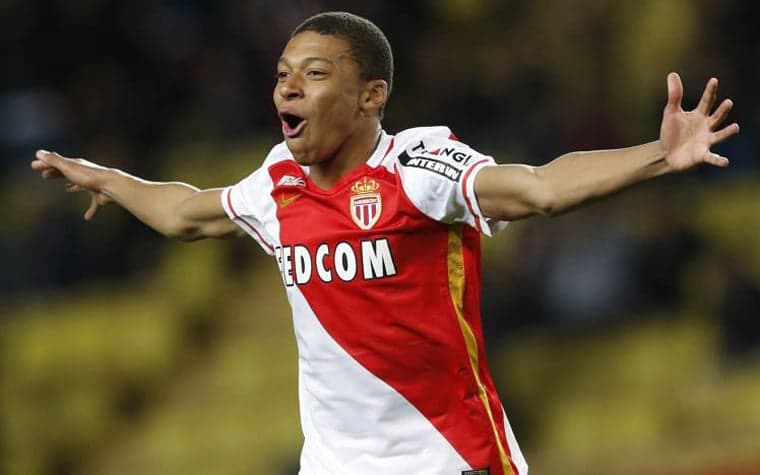 Kylian Mbappé aos 16 anos no Monaco