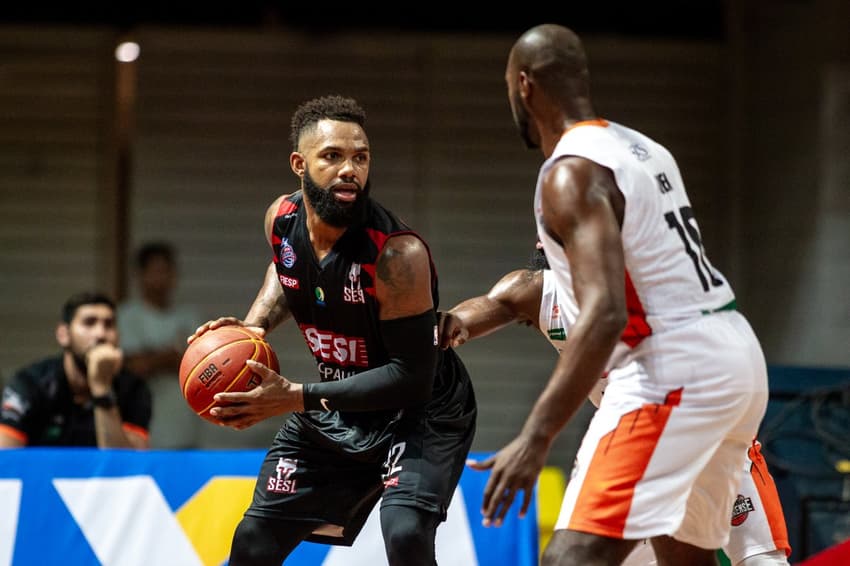 Basquete Cearense x Franca - NBB
